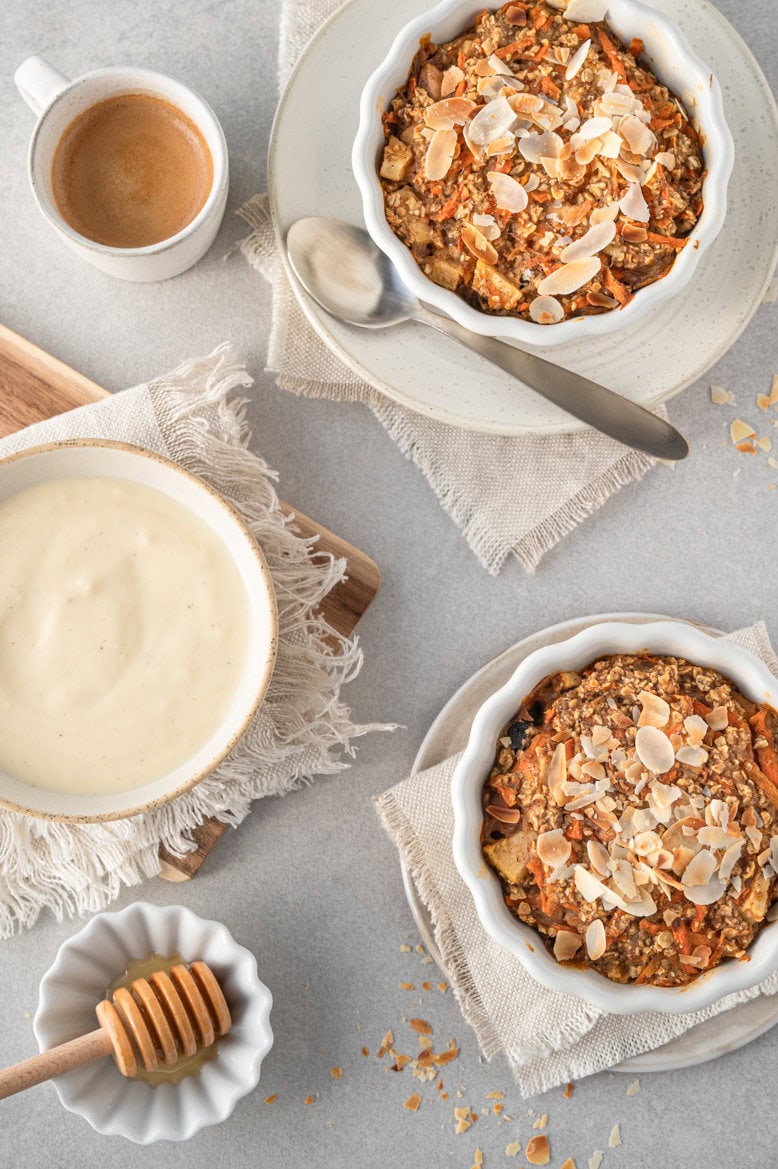 Carrot cake baked oats